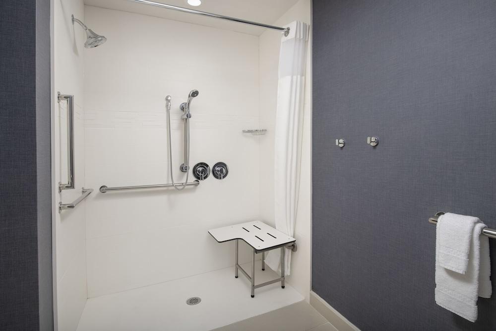 Hotel By Marriott Southwest 3*